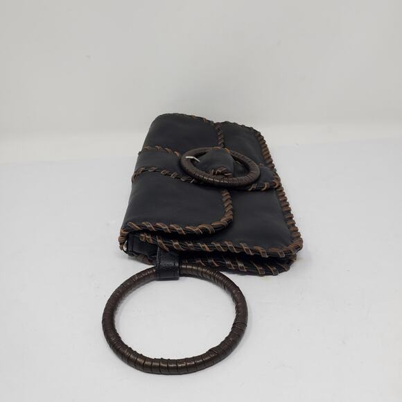 The Mango Tree faux leather clutch with ring handle  Excellent condition - Picture 2 of 7